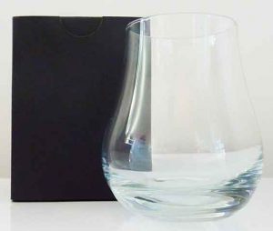 spey-tumbler-whisky-glass-boxed